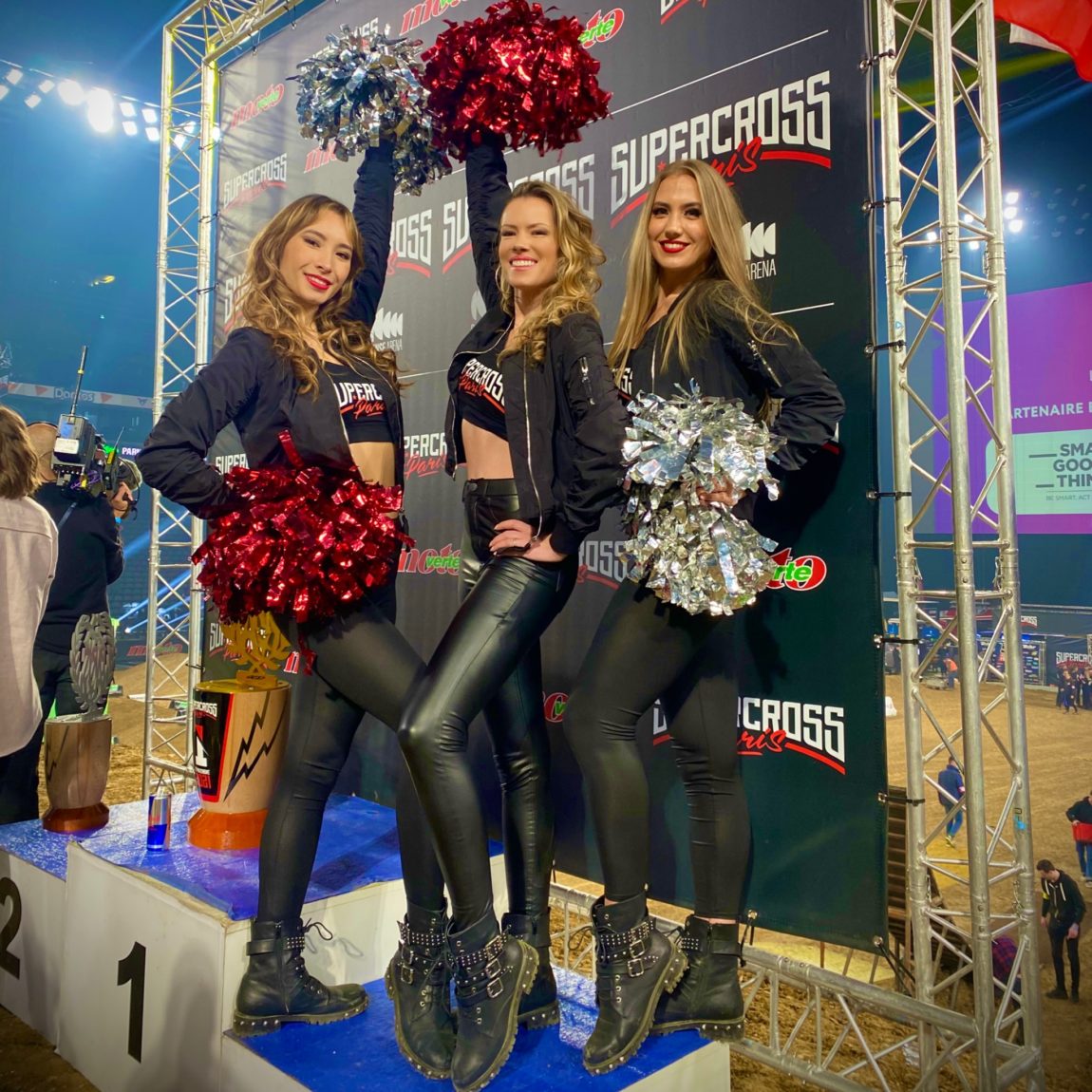 Grid girls et pompom girls du Supercross de Paris